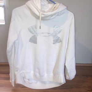 Under armour sweatshirt
